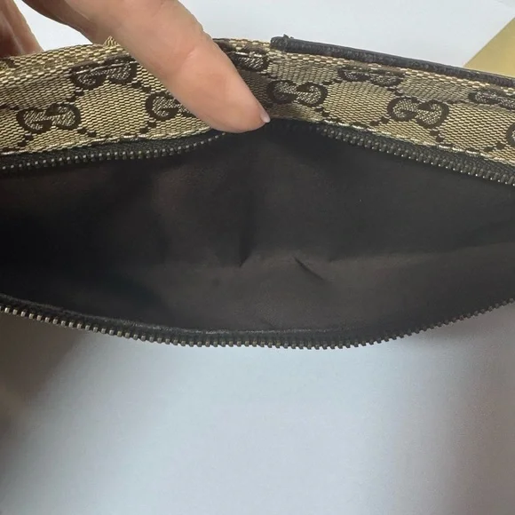 Gucci Beige and Brown GG Belt Bag - Picture 6 of 15